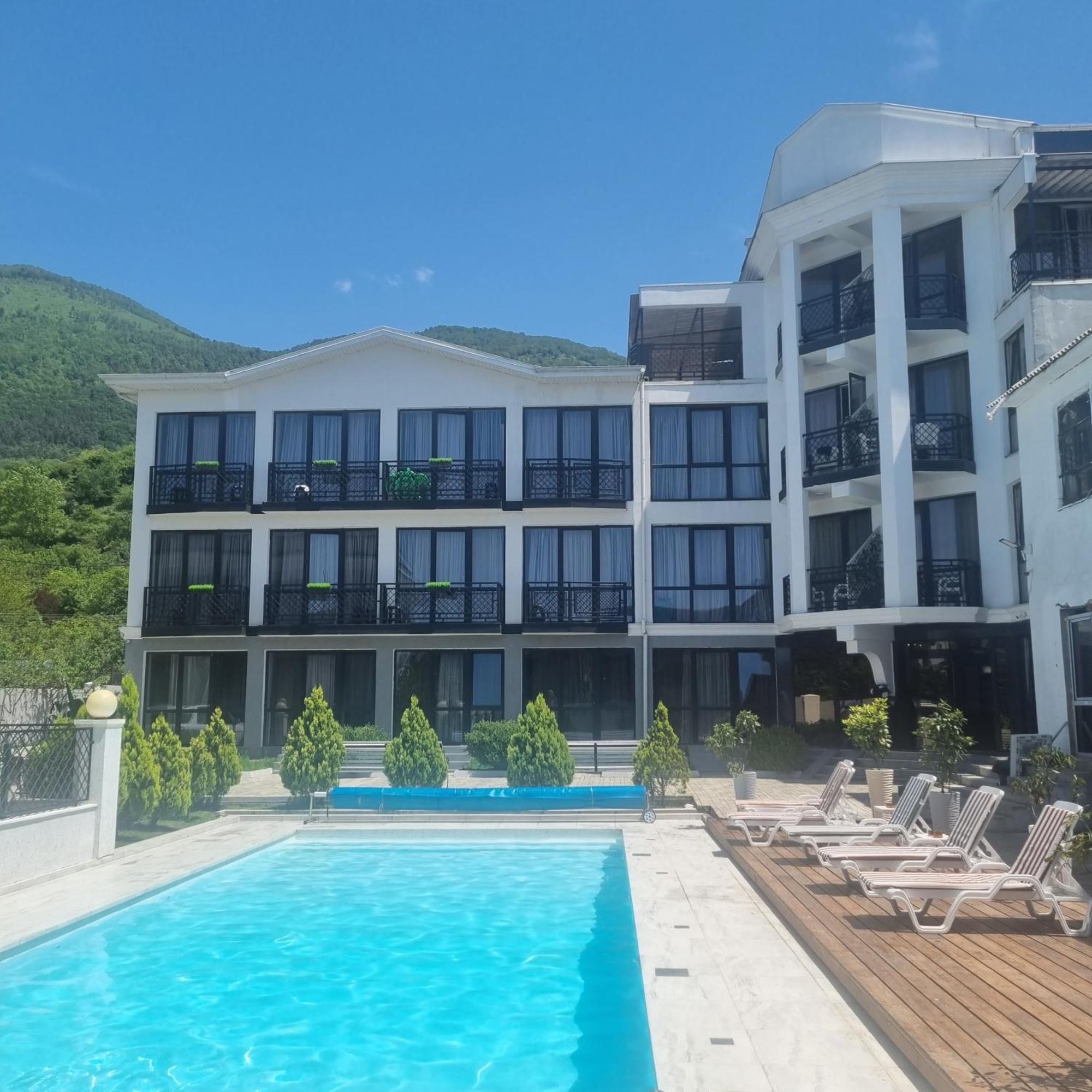 Gega Hotel Gagra Eksteriør billede